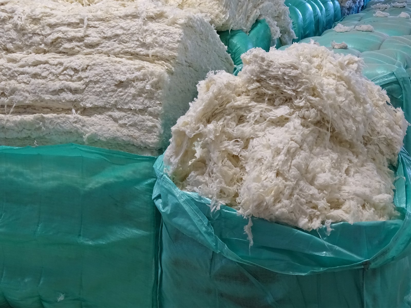 100% Virgin Natural Sheep Wool Fiber
